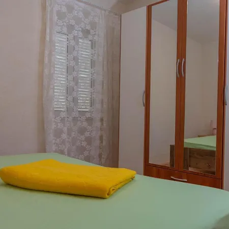 Baba Ane Kastela